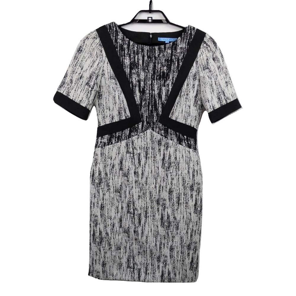 EUC Antonio Melani Size 4 Black, White and Gray Sheath Dress